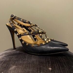 Valentino Rockstud